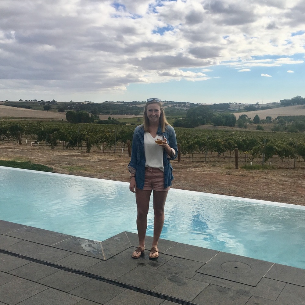 Meet your Posher, Nicole